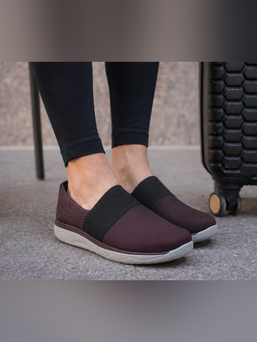 Clarks Cloudsteppers Cushion Soft Caroline Holly Slip-On Shoes Women’s Size 7